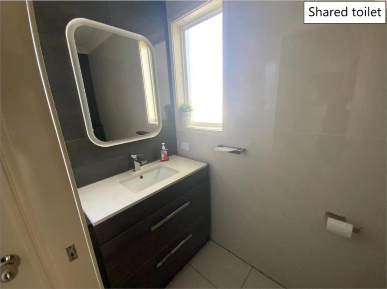 Shared House With Other Guests Near Shopping Center And Theme Parks Apartment Гоулд Коуст Екстериор снимка